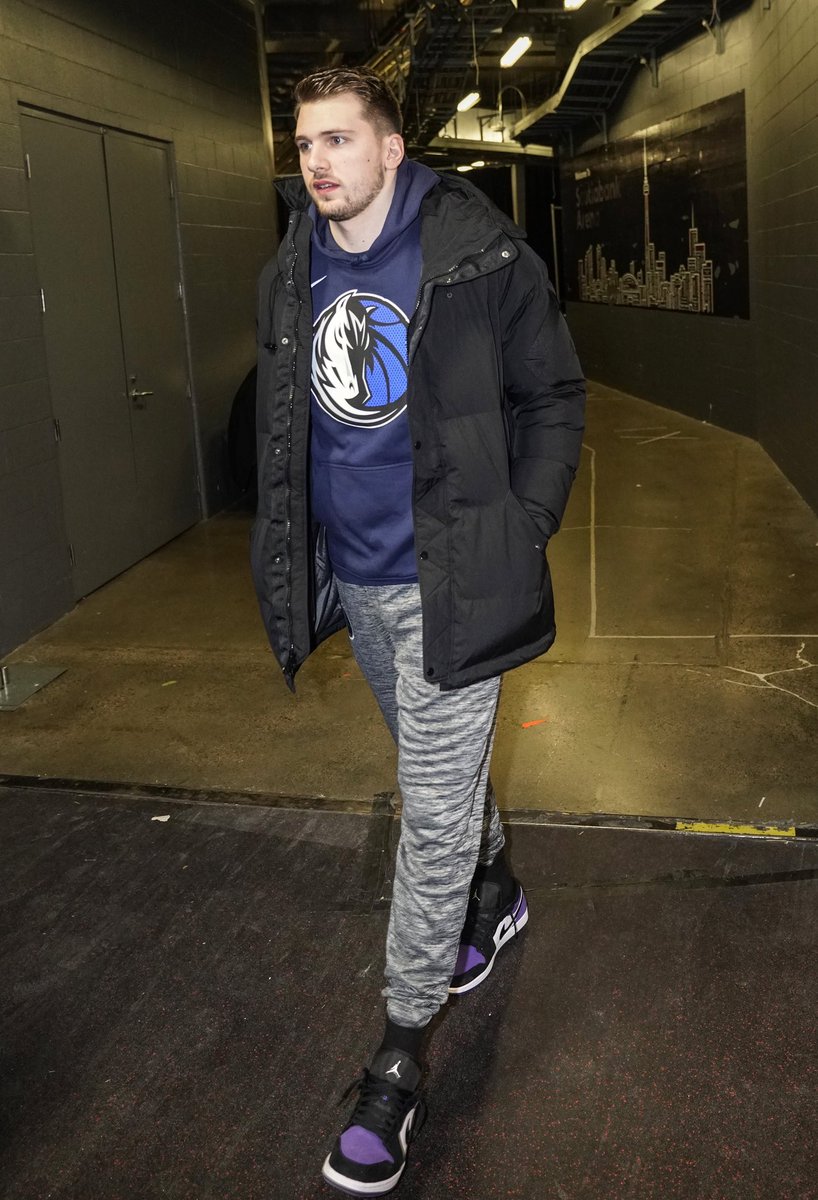 court purple jordan 1 clothing