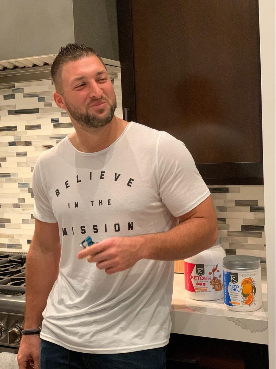 KetoLogicFuel's tweet photo. When @timtebow has a chocolate craving, he grabs our Keto Indulge dark chocolate! 😋
_
#REPOST @timtebow
When Demi catches you stuffing your face with @ketologic Keto Indulge chocolate. The best snack! #partner #GoKetoWithTebow #keto #ketodiet #ketogenic https://t.co/MVKvwHyg5o