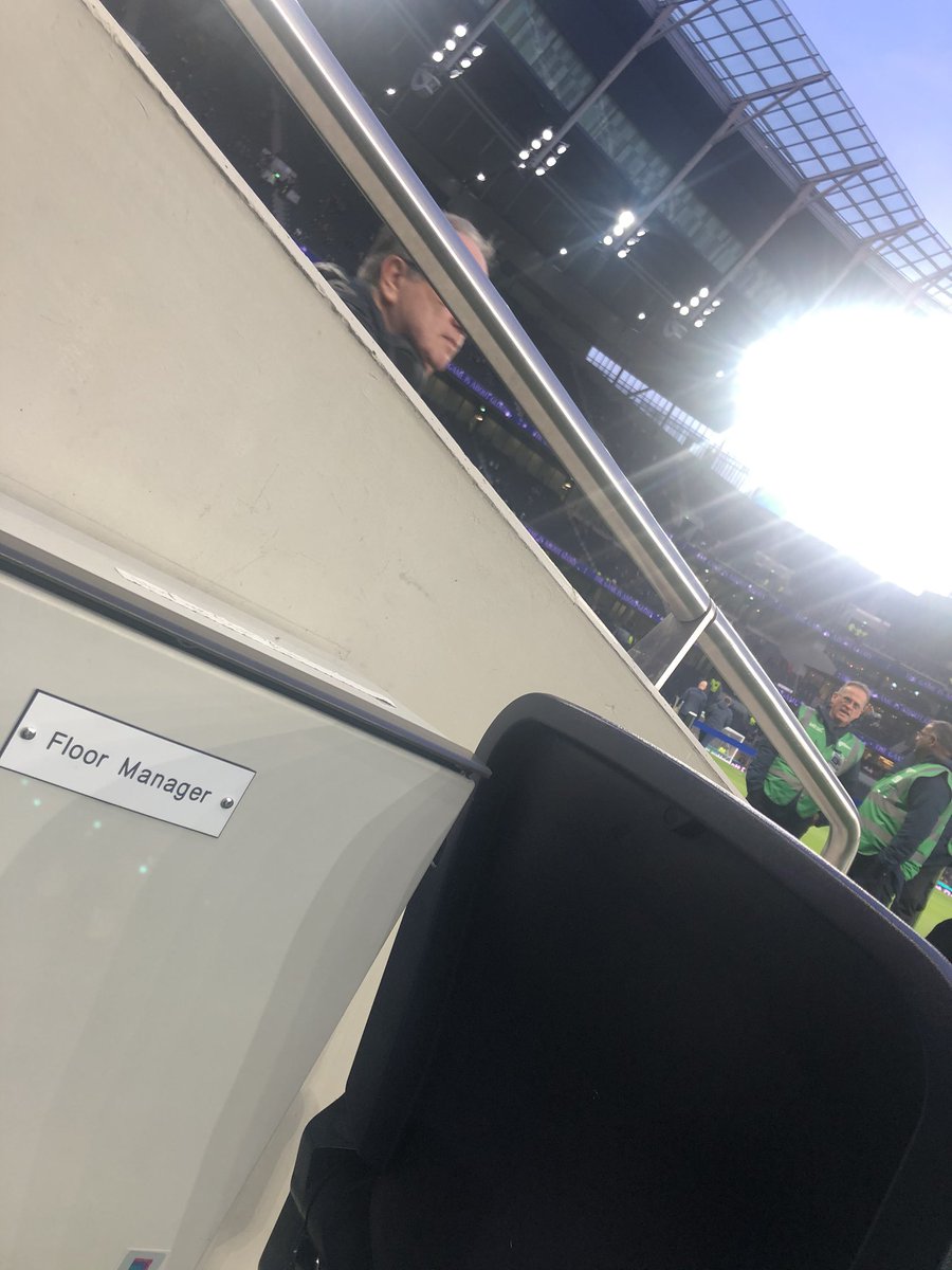 SimonPinkus's tweet photo. I’ve always wanted to work in football and sport ... I’ve always wanted to be a Floor Manager...... put your hands together ....#makingyourownluck #newopportunities #TOTCHE #floormanager #makingtele https://t.co/cfkHHKJO29