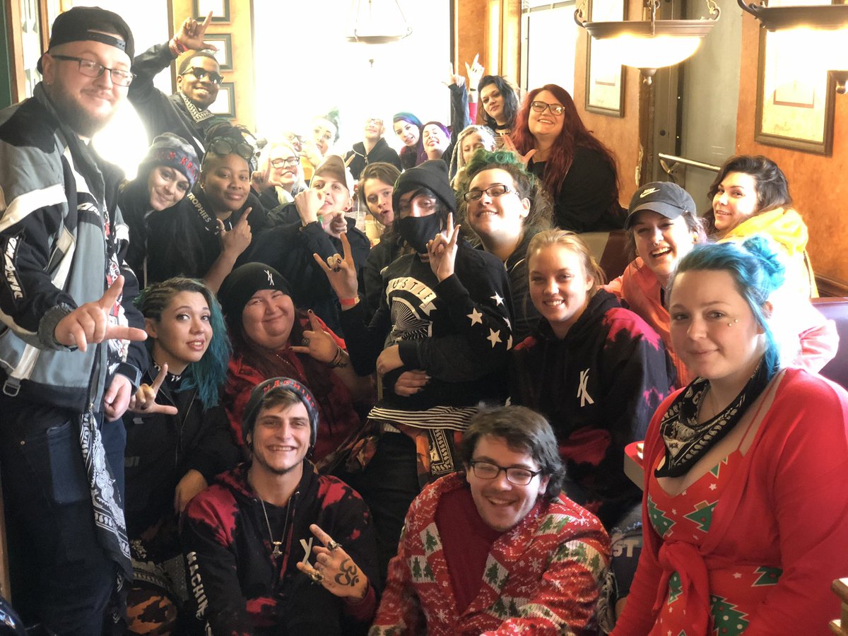 oh_hey_chel's tweet photo. Sitting on my plane about to leave Cleveland and all that comes to mind is THANK YOU. Thank you to @machinegunkelly, @k1ngdr3, @troy216cle &amp; every other person who plays a part in making #XXmas possible. This is what a “happy family” looks like &amp; it’s all thanks to y’all 💕 https://t.co/DETaMpi8jV
