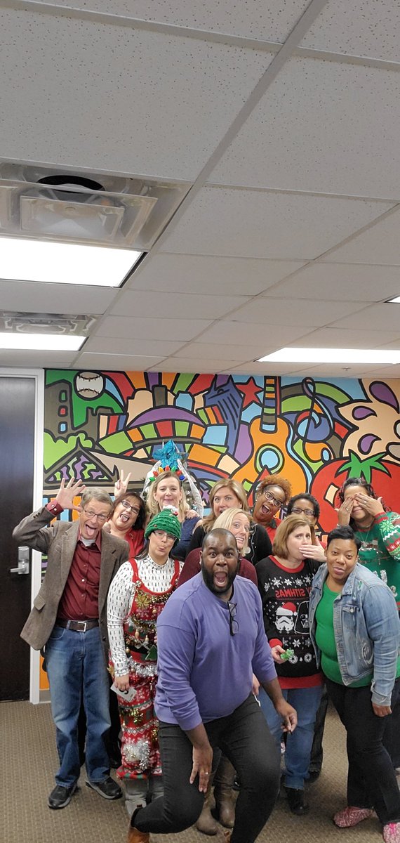 SavidaHealth's tweet photo. All of us here at @SavidaHealth would like to wish you and yours a very #MerryChristmas and #HappyNewYear! May the holidays fill us all with the #hope, #wonder, and #joy of this magical season. 
#happyholidays2019 #addictiontreatment #TheGiftOfRecovery https://t.co/XDNndxMZHM