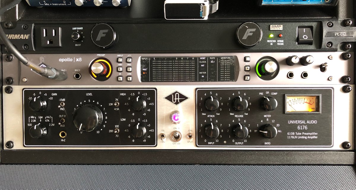 5150JZ's tweet photo. Looks like Santa came a little early this year and dropped off some cool stuff from @UAudio, @Fender, @GHS and @dwdrums #UniversalAudio6176 #UA6176 #Stratocaster #SurfGreenStrat #Boomers #DW5000Pedals https://t.co/arO3rWkAYn