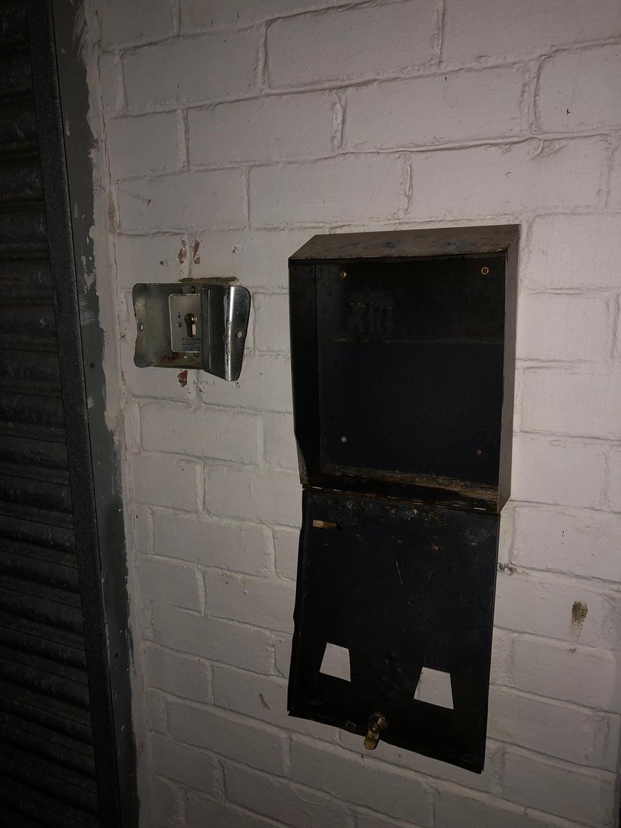 Can’t believe what we arrived to tonight... any information we would love to hear. Please share far and wide   facebook.com/83378154337387…