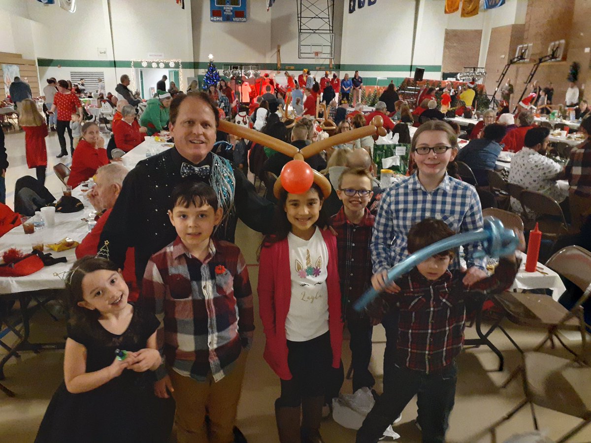 mrwizardmagic's tweet image. Merry Christmas Everyone.