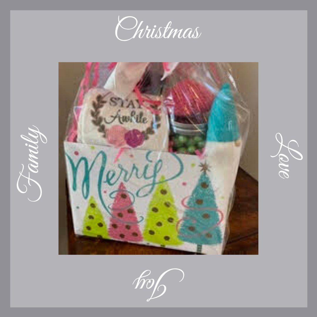 Moonstruck_AZ's tweet photo. What's your favorite part about the holidays? Mine is seeing a suprised face from someone not expecting a gift. It's priceless! Share yours in the comments below!

#MoonstruckDesigns #PHXArizona https://t.co/sJOhAczdiq