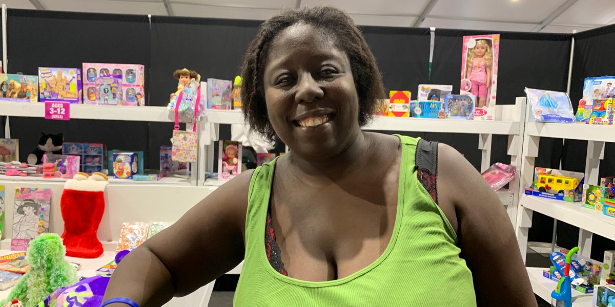 MetroMinistries's tweet photo. โIโm excited to see the look on my kidsโ faces!โ
Telia is a hardworking single mom who is trying to make ends meet. Thanks to you, she was able to receive essentials for a Christmas meal and toys for her children to open on Christmas morning. #WhoYouHelp https://t.co/V4I4xOgj5A