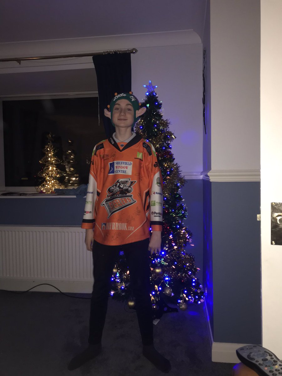 AlexPugh06's tweet photo. @steelershockey https://t.co/zFXBNwi2R6