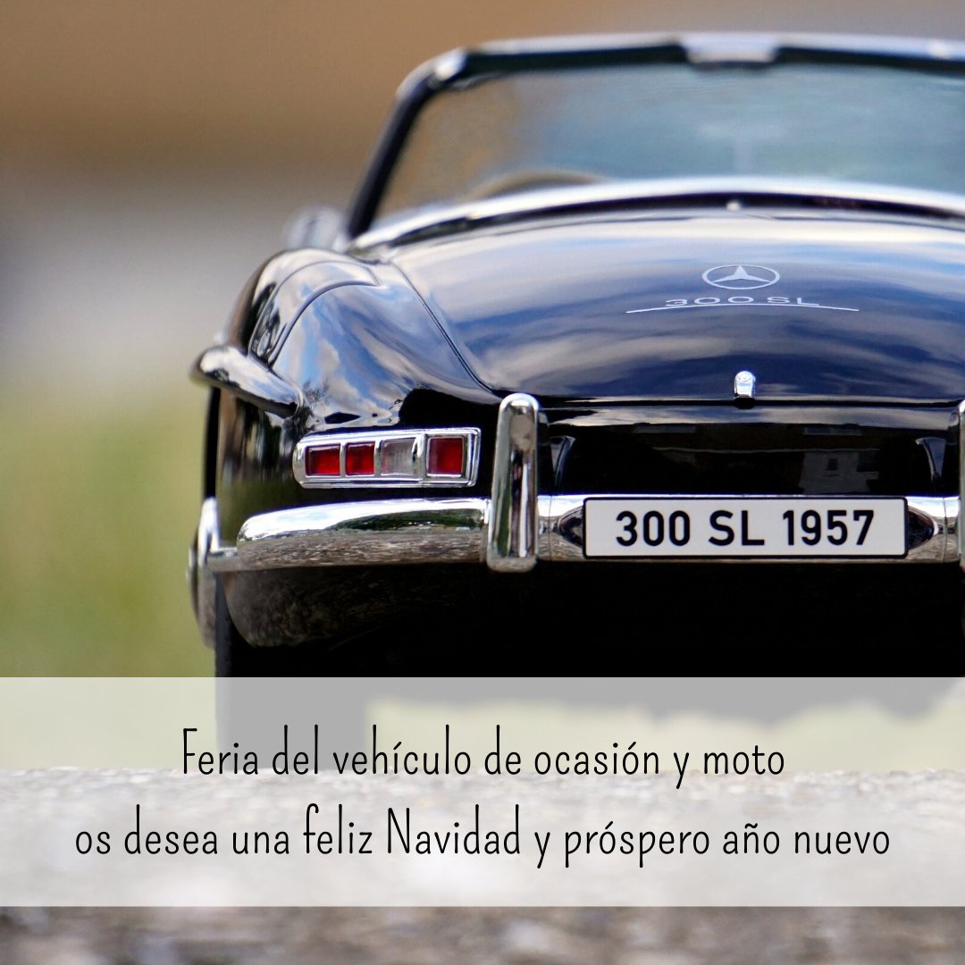 VehiculoGranada's tweet photo. Salón del vehículo de ocasión y moto os desea felices fiestas y próspero año nuevo https://t.co/pqv7uKXf1p