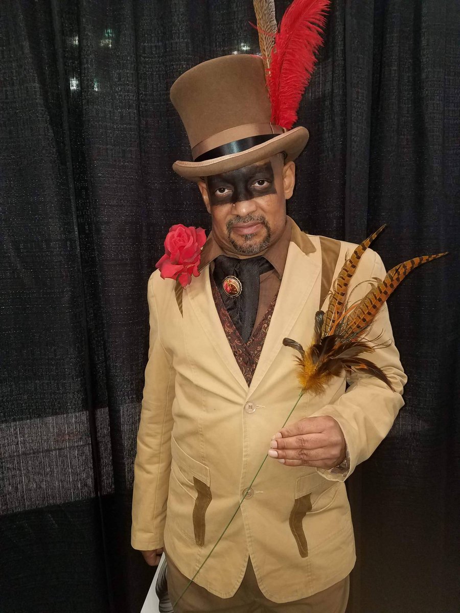 MadameAskew's tweet photo. A dandy a day will keep the duldrums away!
And how could I not share another image of the perpetually debonair and forever fierce Phil Powell??
#dandydecember #dandy #dailydandy #steampunkdandy https://t.co/zP7hWprPwE
