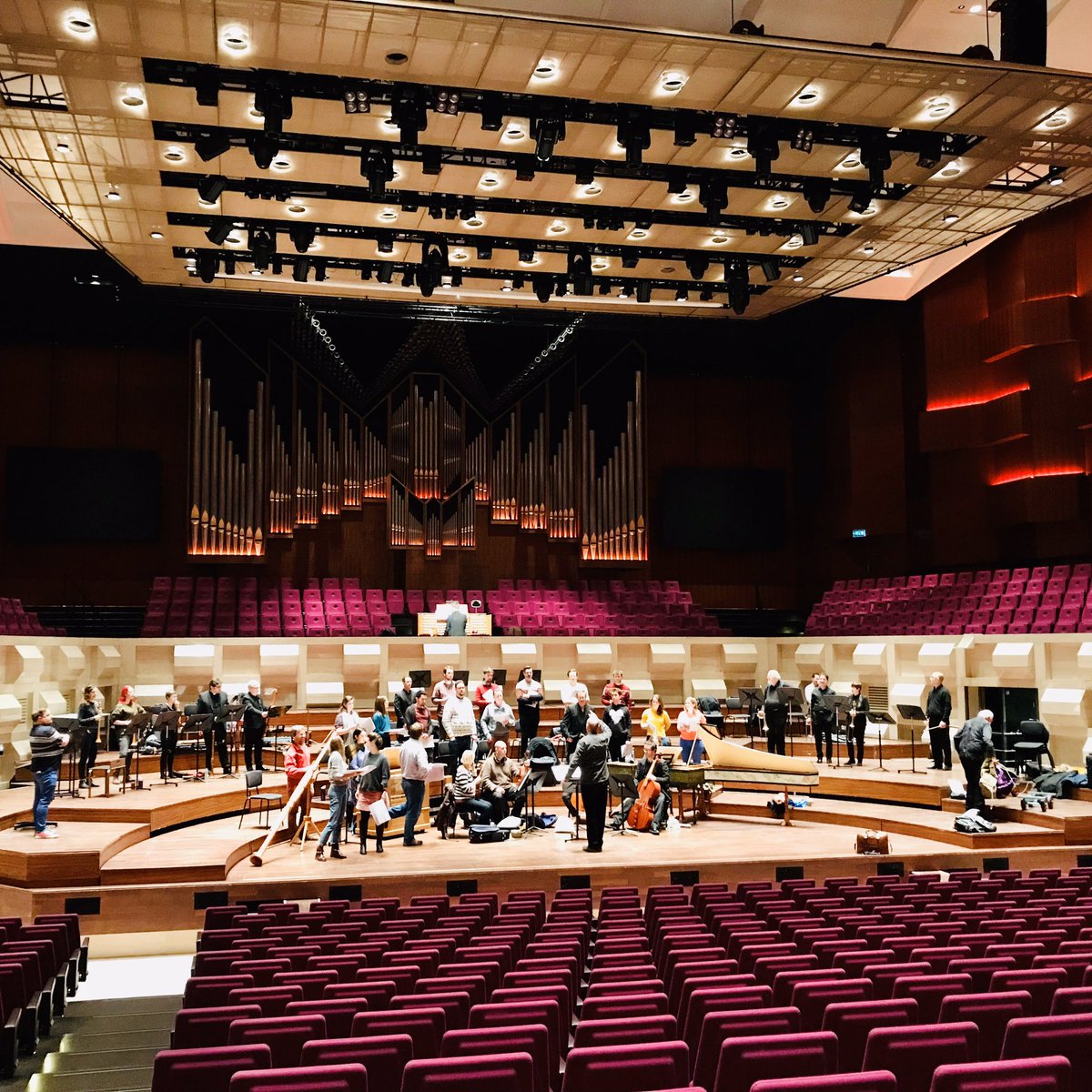 There’s just about time for one last #Praetorius: Mass for #Christmas Morning before the big day... Tonight we return to Rotterdam and @deDoelen - come and see us if you’re nearby! 😍🎄🎺🎶🥁 #crumhorn