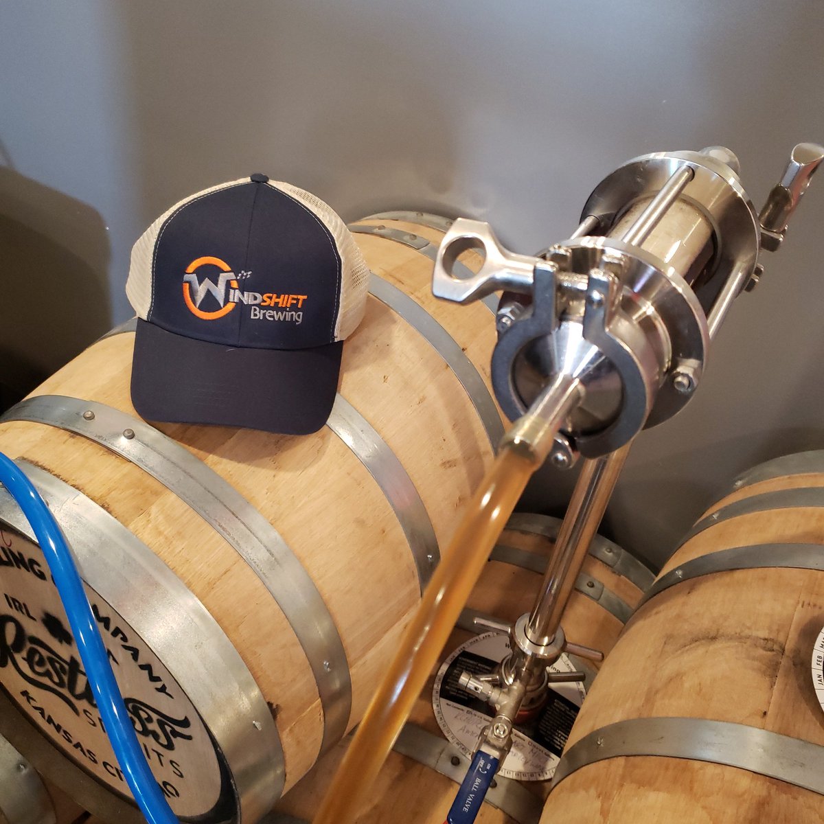 windshiftbrew's tweet photo. The @kansashopco/#lostartmalt #barleywine aged in a @restless_distilling #gullytown barrel is today's #SmallBatchSundays release. On tap and in cans at 1pm! Plus, first person to  bring in a bag of goodies for @rosebrookskc claims this last brewery hat of the season for free. https://t.co/c8eqr07x3u