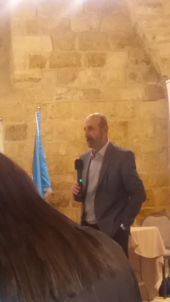 RHHS_Saida's tweet photo. عرض قدّمه أستاذ محمد غالي للمشروع الذي نفّذته مجموعة من طلابنا عن حرفة صناعة قوارب الصيد الخشبية في صيدا في ورشة عمل " تعلّم مع التراث الثقافي غير المادي لمستقبل مستدام " التي أقيمت في خان الإفرنج في 20 - 12 - 2019 https://t.co/j6WaPsT8Ur
