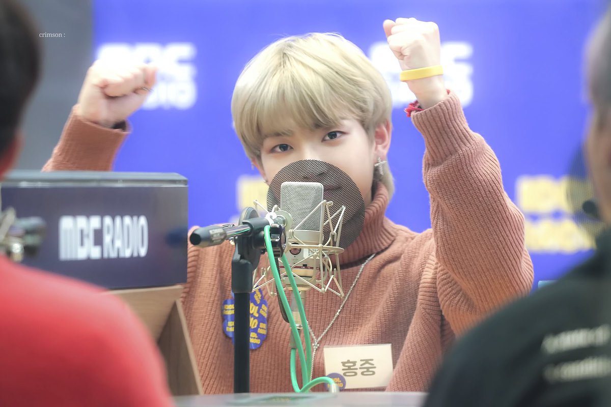 Can I consider this predebut Jongho & 181114 Idol Radio Hongjoong as a crumb? Lmao look at their sweaters, it kinda looks the same *keyboard smash*