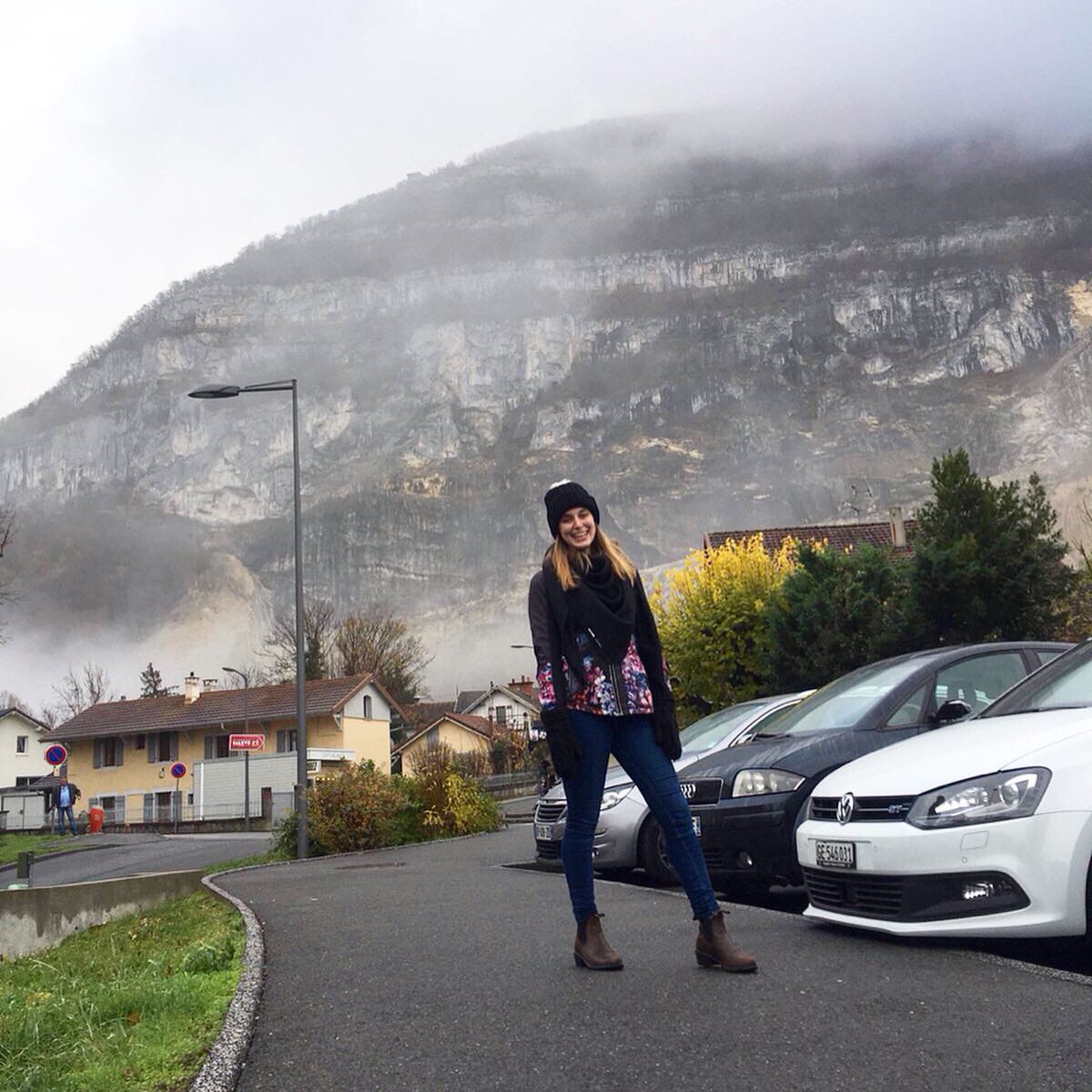 Welcome to #sisterspotlight where we’re featuring our lovely sister Kirsten! She’s back for the holidays for a few weeks before flying back to Nantes, France to continue her exchange 🇫🇷. We’re so excited to see where the next year will take her!