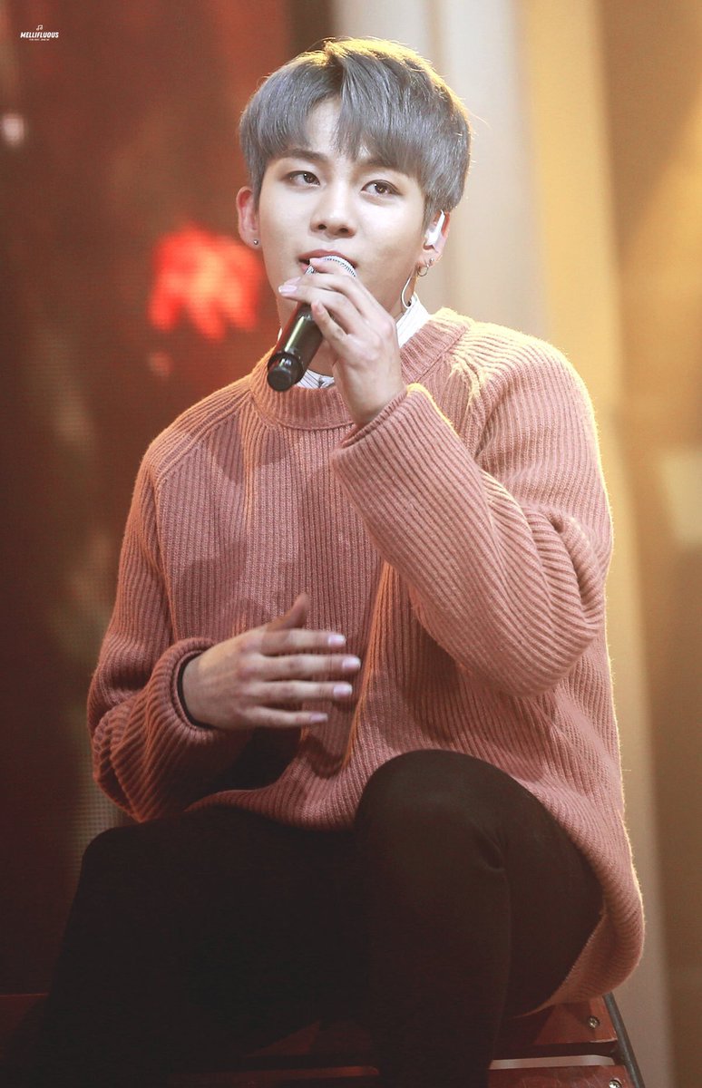 Can I consider this predebut Jongho & 181114 Idol Radio Hongjoong as a crumb? Lmao look at their sweaters, it kinda looks the same *keyboard smash*