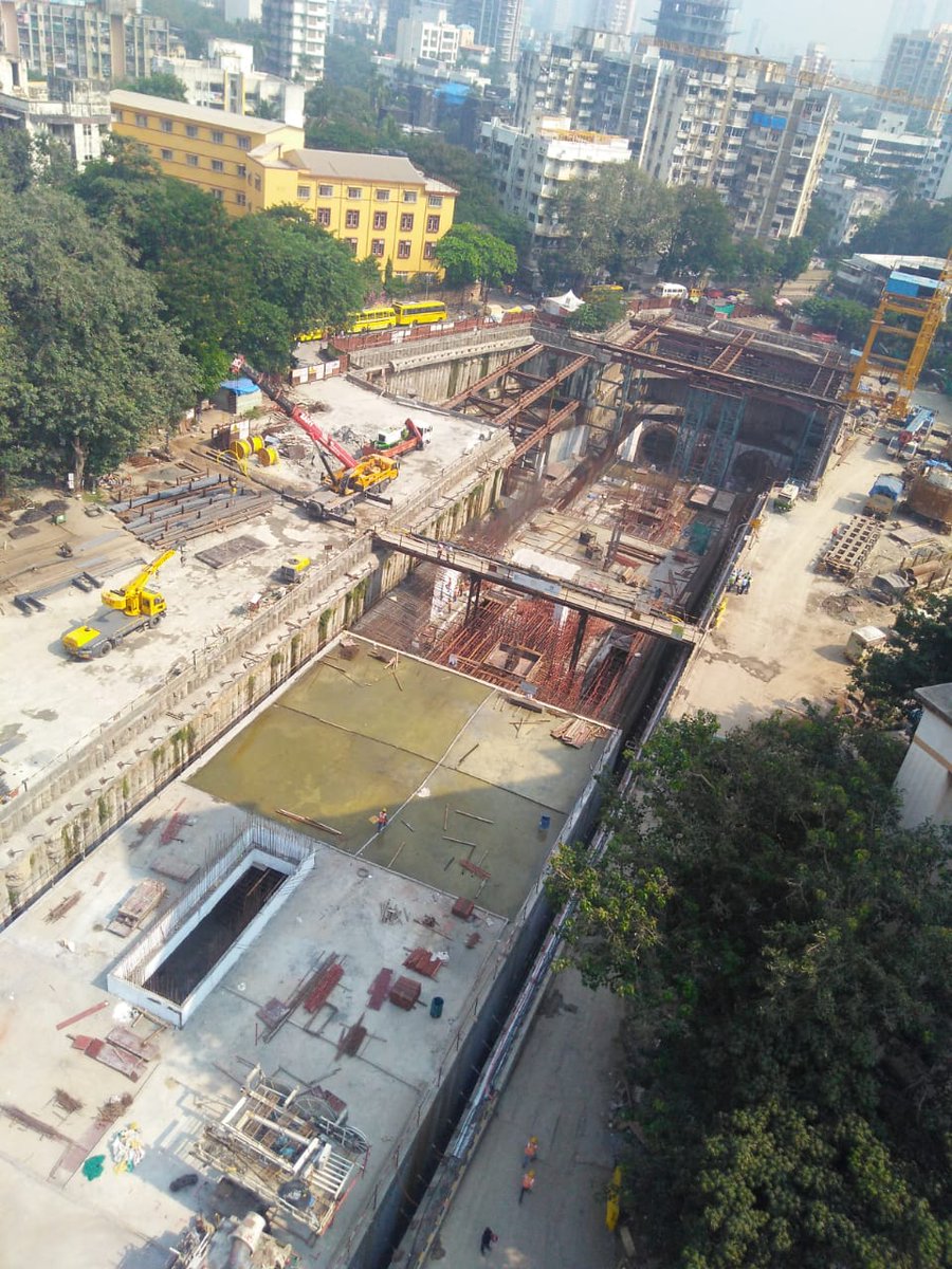 AshwiniBhide's tweet photo. Someone asked me 2 share updates on #Siddhivinayak stn of @MumbaiMetro3 &amp; here they r. #Excavation 100% #BaseSlab 84% #ConcourseSlab 73% #Intermediate Slab 58% #RoofSlab 50% &amp; #platformSlab 26%. #Tunnel frm SiddhiVinayak to #Worli about to finish &amp; upto #Dadar about to start. https://t.co/EWi8xHUy4l
