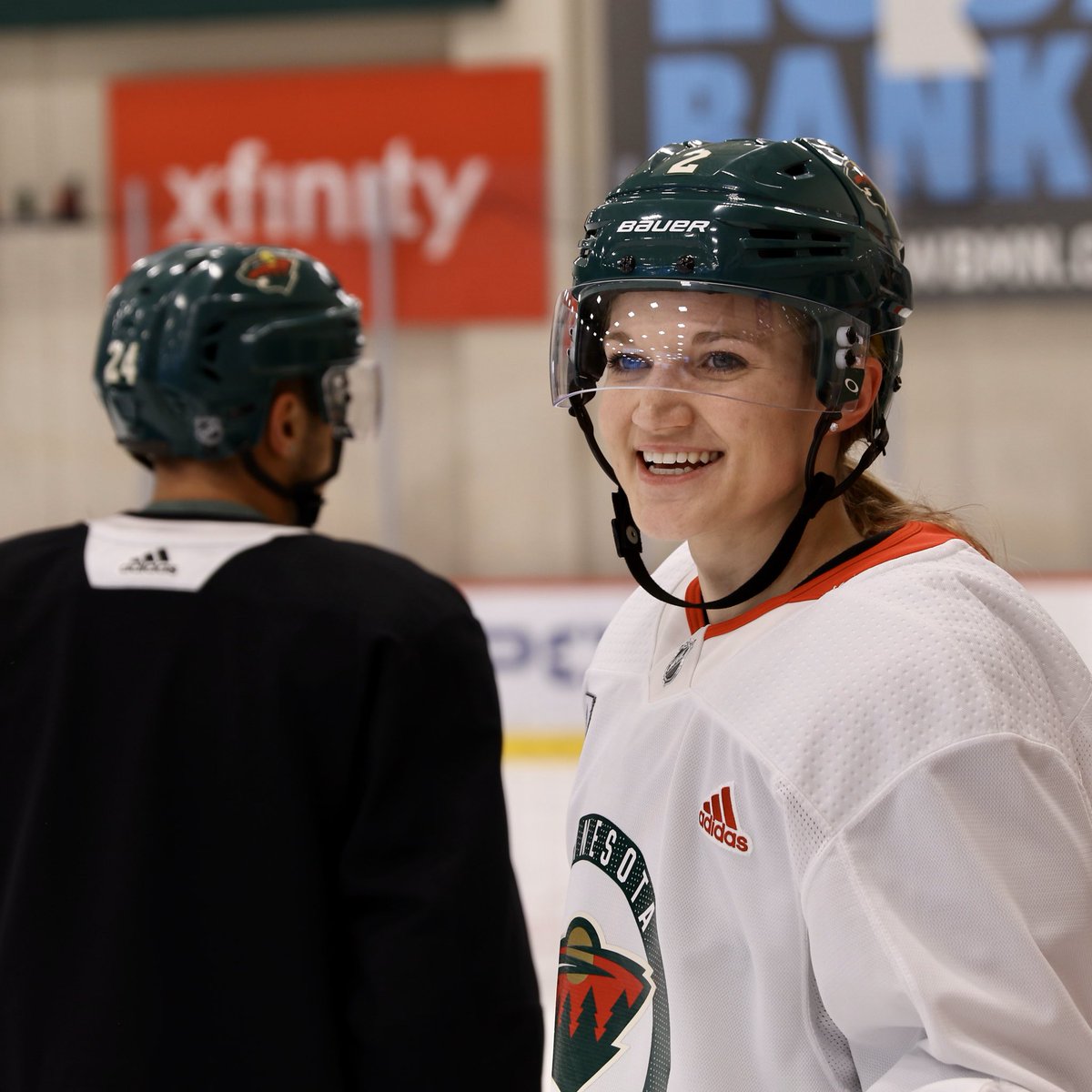 mnwild's tweet photo. We had a special guest today at practice. Hey, @LeeSteck2! 👋

Girls’ Hockey Weekend, presented by @Freschetta, was a blast. Thanks for joining us! 🏒

#mnwild https://t.co/ppfVQx0YnT
