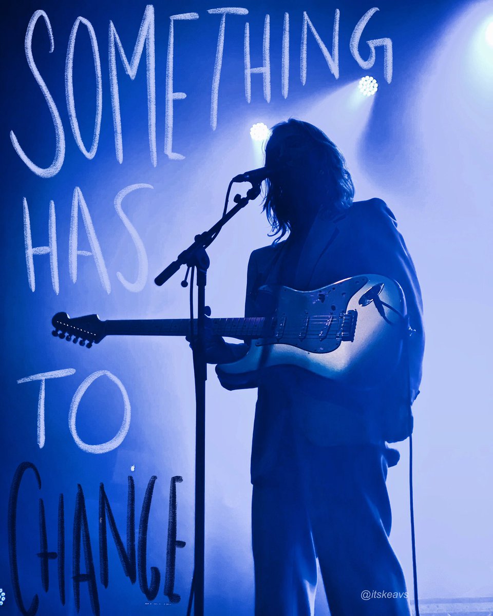 wishing into existence that one day I’ll shoot <a href="/Japanesehouse/">The Japanese House</a> / <a href="/ambbain/">Amber Bain</a> with a photo pass and not just on my phone #thejapanesehouse