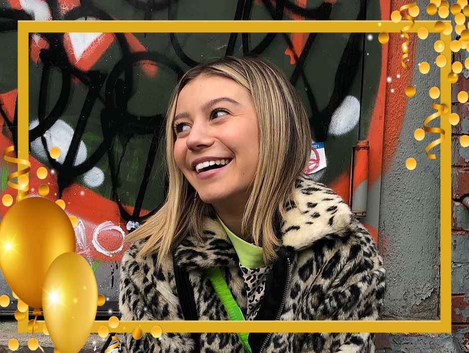 Celebsline wishing American actress and singer a happy birthday!

  