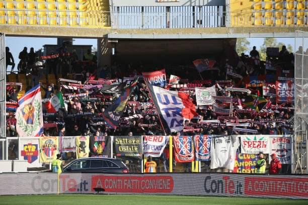 CTB2004's tweet photo. 22-12-2019 Lecce-Bologna, #CTB2004 presenti https://t.co/CKI1LTox5Q