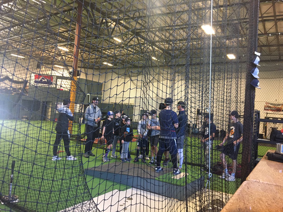 bjfrost's tweet image. Day 2 of the @nnvbaseballclub pitching clinic with @mmccarthy35. Fantastic!