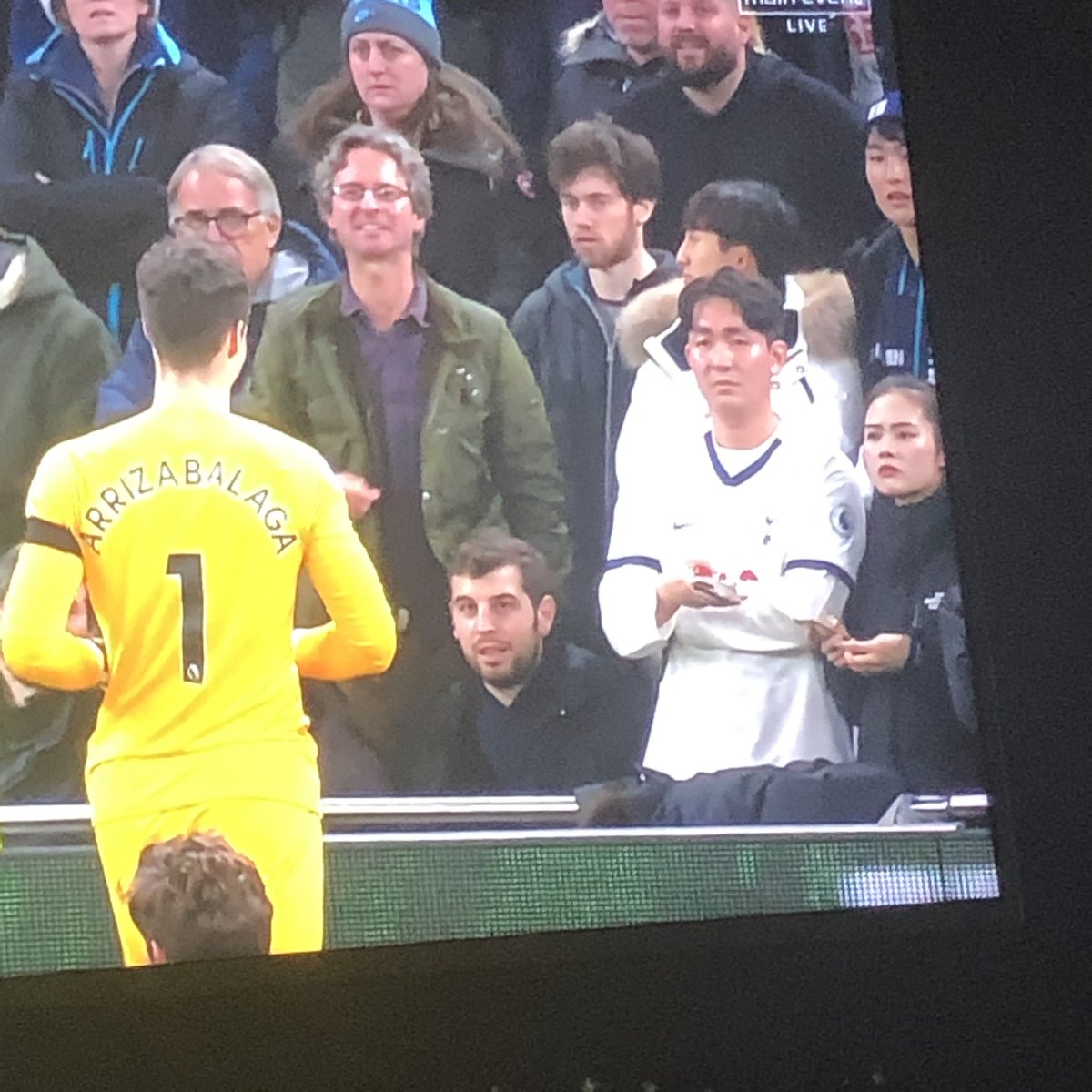 nufcultra's tweet image. I thought Iff you got sent off you had to go straight down the tunnel not in the stands ? 
What is son doing 
#Son 

#Spursvchelsea