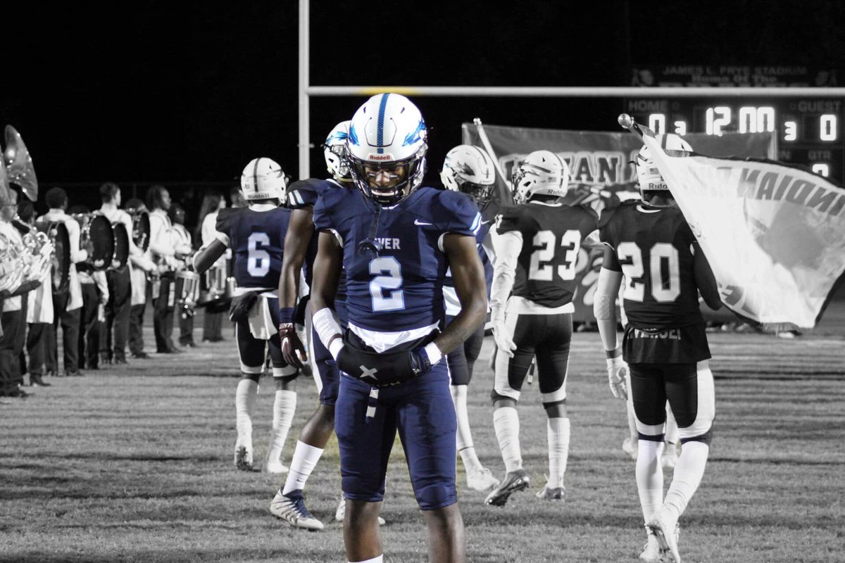 lamareon_james's tweet photo. SENIOR SEASON HIGHLIGHTS ๐ฅ๐ฅ๐ฅ๐ฅhttps://t.co/oAJ1s326JC https://t.co/hsr8ZUMpIC