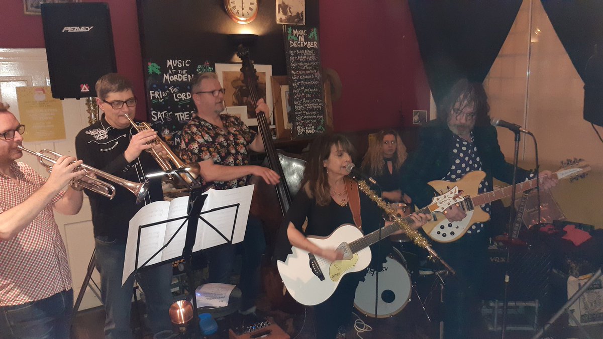 MordenArmsSE10's tweet photo. Today's six-piece #country band @MagicCityTrio play Last American Hobo. The place is even busier than before when I said it was very packed. I guess Christmas starts now!
We have #livemusic here on Boxing Day https://t.co/fHMJP7Yky5