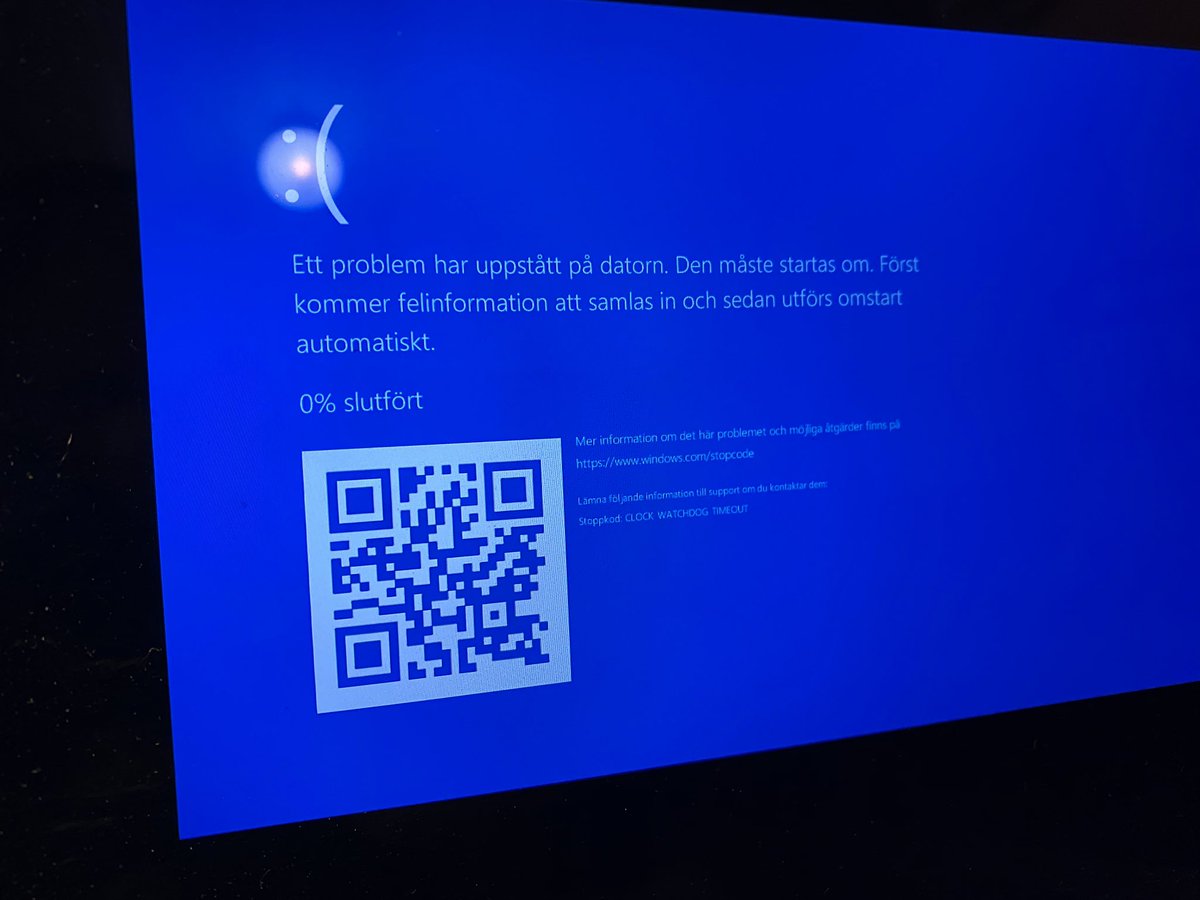 Tomsjotun's tweet image. In five minutes on a W10 machine 😱😢  #getamac