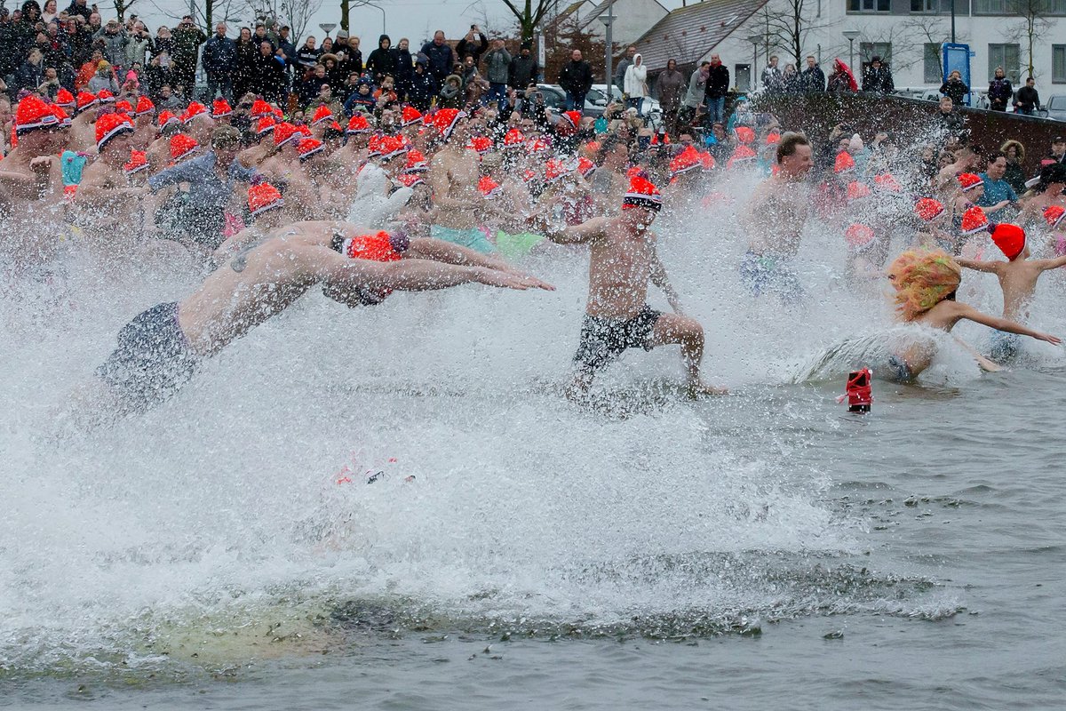 Wij hebben er zin in, jullie ook? Over 10 dagen is het al zover:

Nieuwjaarsduik Rosmalen om 13:00 uur in de Groote Wielenplas!