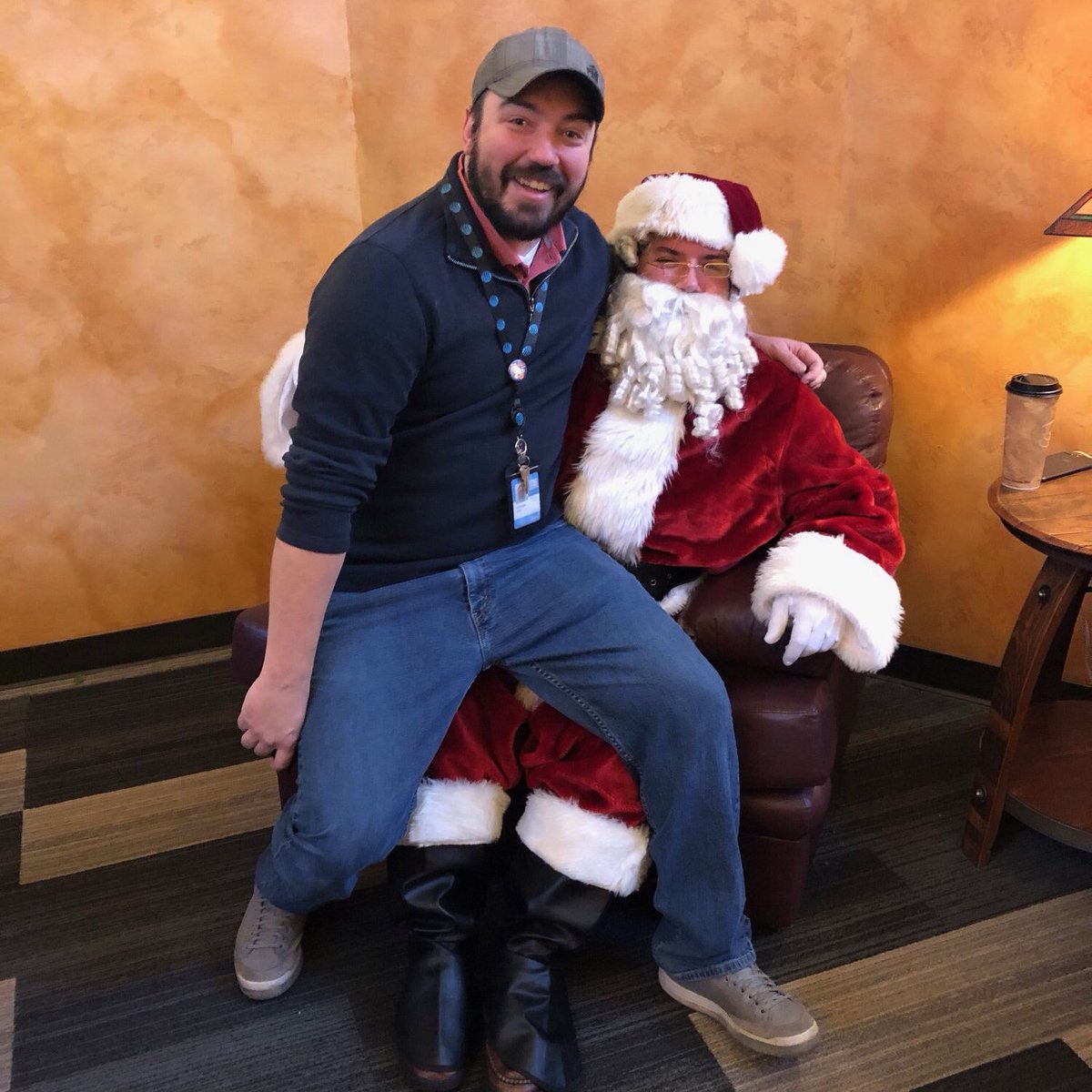 Santa is in Missoula today... and he’s a very handsome Santa to be sure. <a href="/moebrian82/">Brian Moe</a> has definitely been a good manager this year! <a href="/MslaCC1/">ZooTown Care AT&T</a> #LifeAtAtt