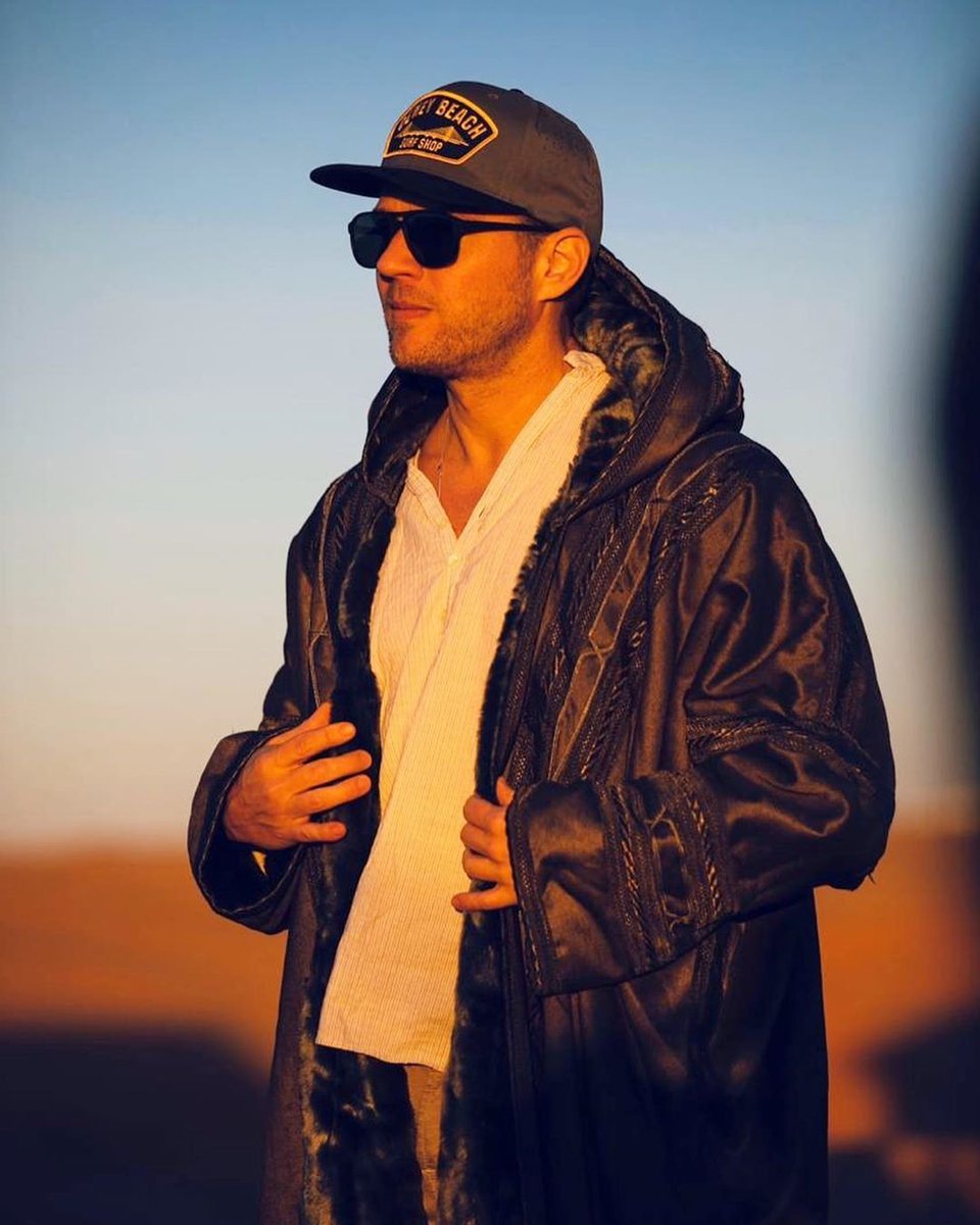 lifewphillippe's tweet photo. @RyanPhillippe around the thumama desert pt:1😍💙!! https://t.co/q75XejgBKr