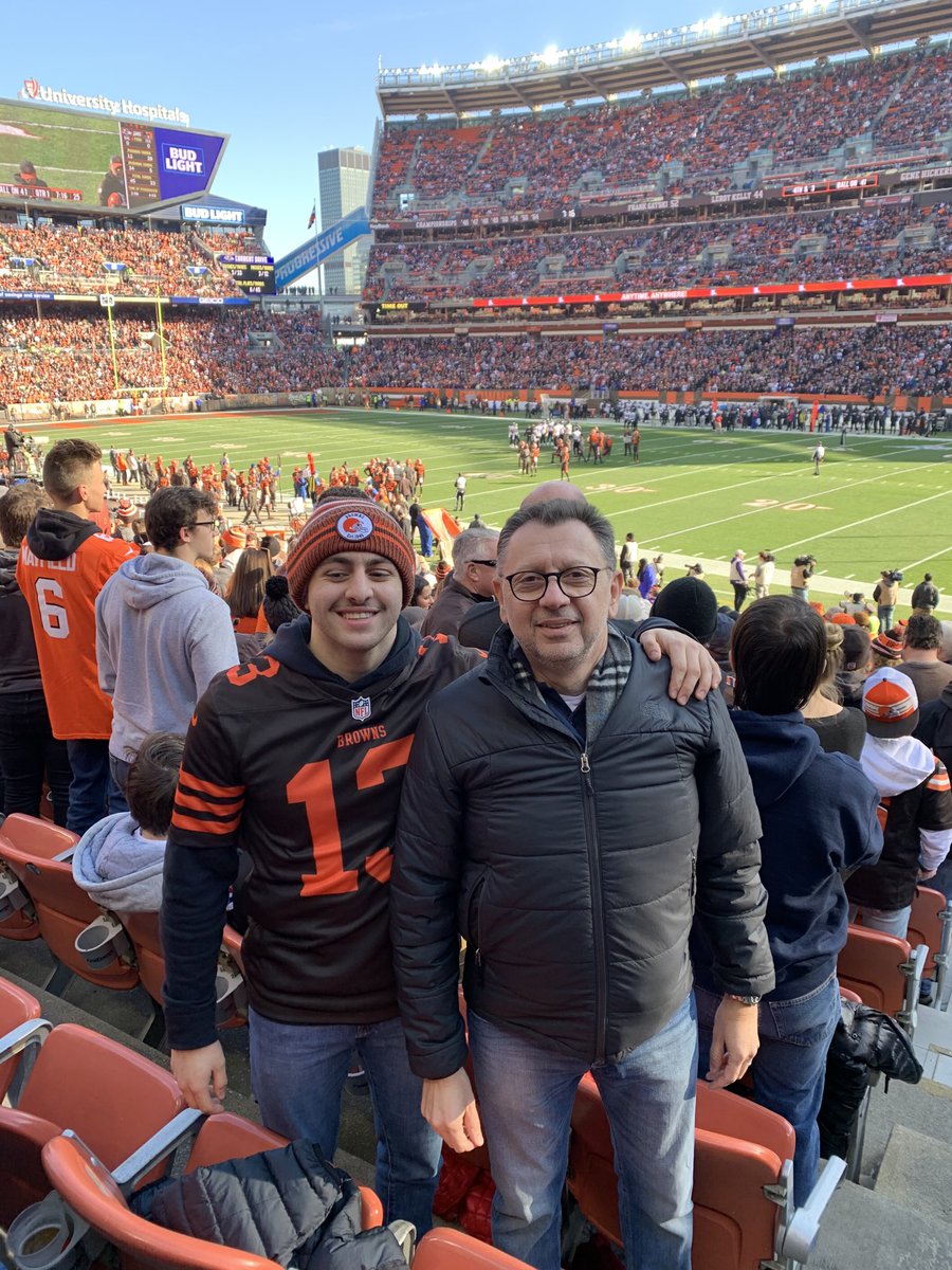 MaanFares's tweet photo. After 29 years in the US. First football game at #Browns https://t.co/H7jtjCNMJc
