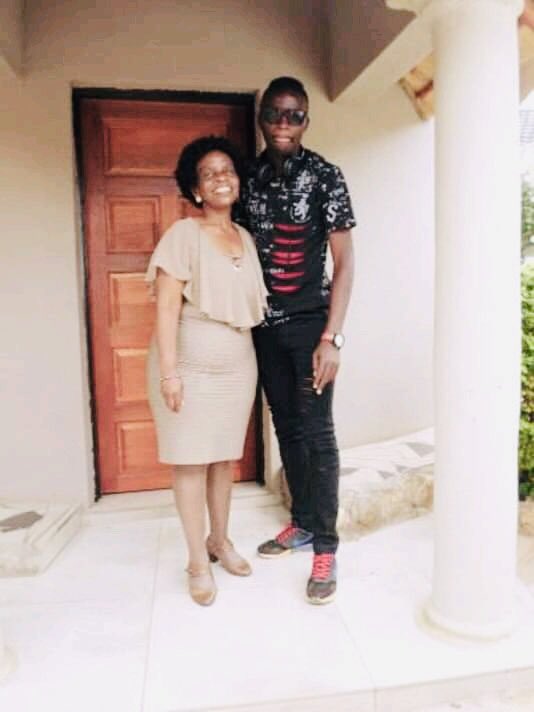 Chaks36426641's tweet photo. Don't you know I love you?
My heart ❤️ belongs to her not bae✋🏽
Oh mama😋I appreciate you🥰
Although my shadow's gone🦅
I will never leave you🏃🏾‍♂️
I appreciate you🙏
I love you❤️
I need you😭
🤧 i will keep this pic no matter what 😉😉not perfect but i heart it https://t.co/1eoLYqKXxJ
