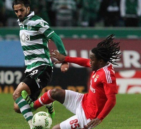 CantinhoMorais's tweet photo. @omeiocampo A justiça da expulsão do João Pereira pode ser sempre questionada quando este lance origina, unicamente, a expulsão de... Adrien (que estava no banco).
Eu nem me lembro de alguma vez ver um jogador do SLB expulso na 1a parte, quanto mais aos 6m. https://t.co/U7uJKUM4H2