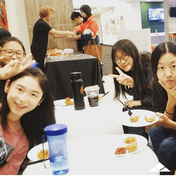LiveUGateway's tweet photo. Bring in the Good times with Gateway We will take care of you and your friends. Happy Sunday!😊💕 https://t.co/P6Go9Xgwx1