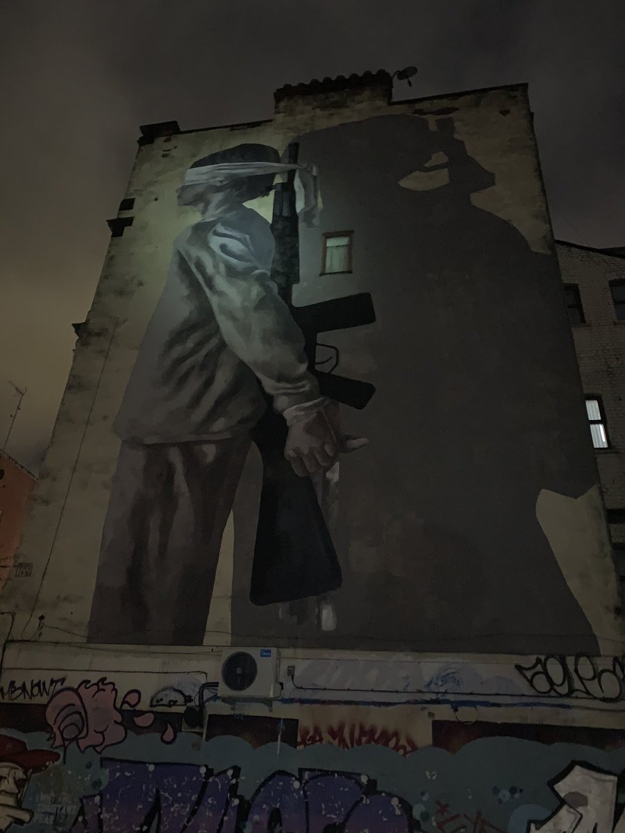 ElizabethC50's tweet photo. This is a brilliant and alternative way to see Manchester through its street art and brutalist buildings. Modern history told through artistic expression in the stunning #NorthernQuarter Thank you @Alternative_MCR really fascinating and insightful tour #CitiesOfHope https://t.co/zx6xHfIeB2