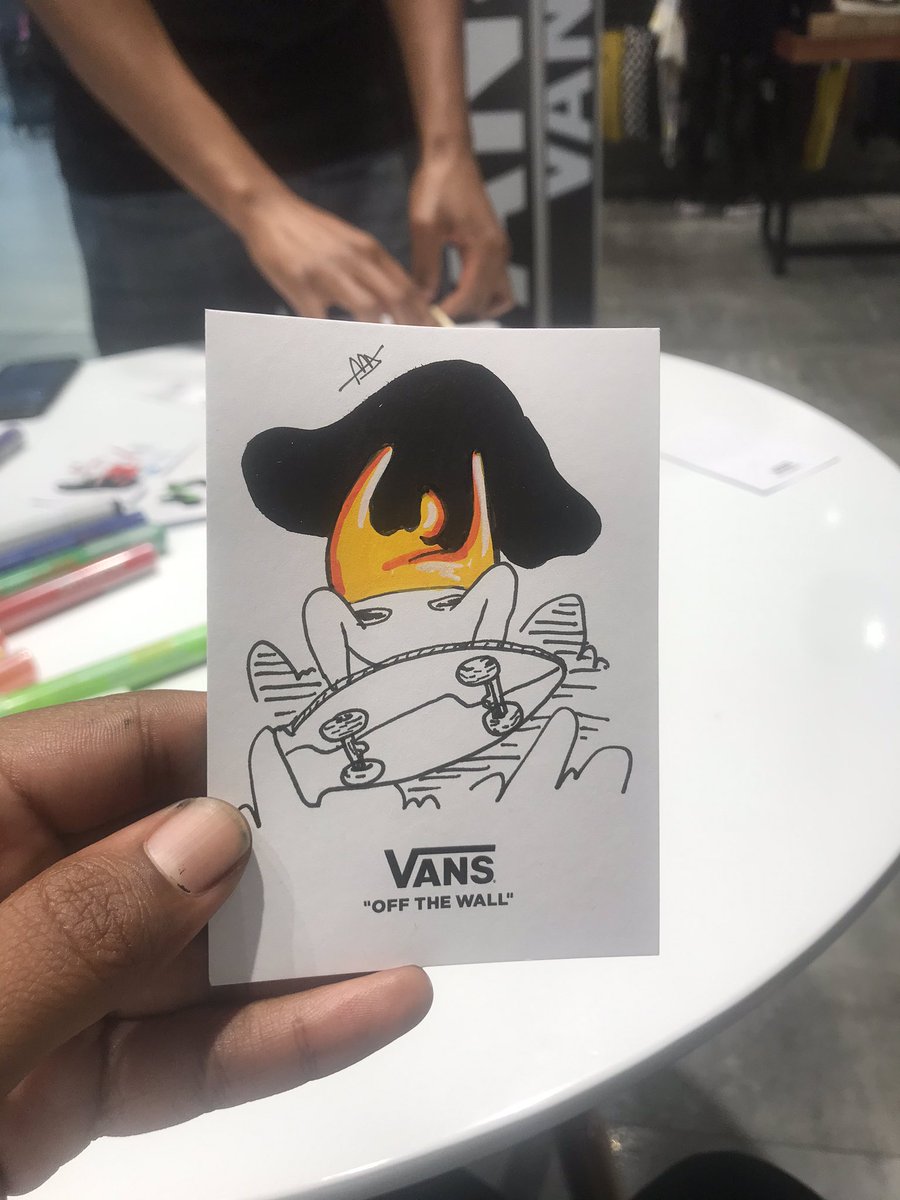 dirty_native's tweet photo. The good people @vans66_za invited me to illustrate a few XMas cards over the past 2 weekends and man what an amazing time I had I really enjoyed engaging with the little kids man I love them so much their energy is so pure

Thank you to @TheBreadSA for the amazing opportunity ❤️ https://t.co/hCpPgUodTY