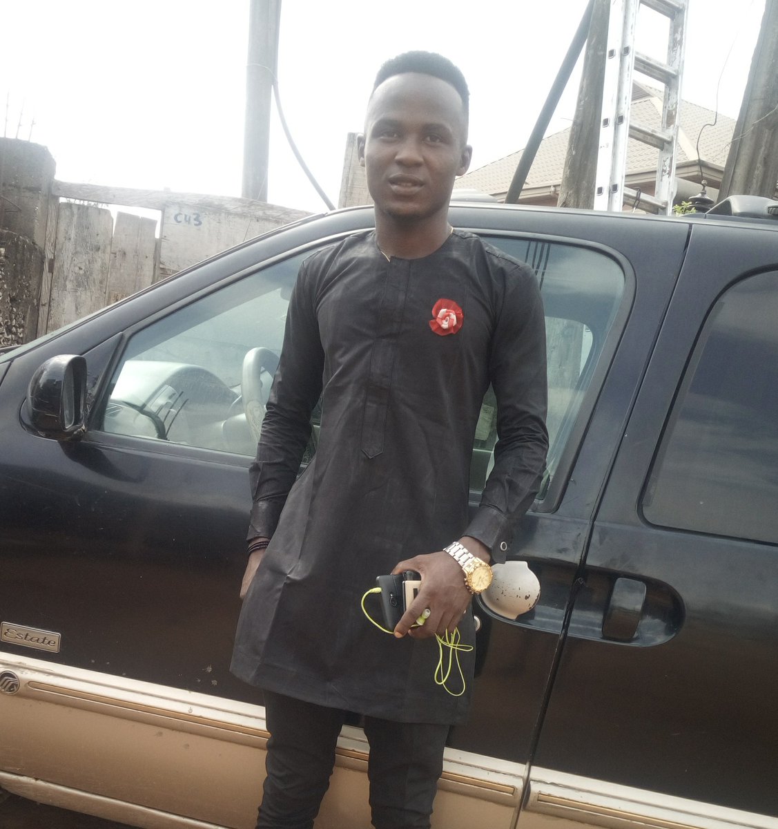 iamadekunleemma's tweet photo. HAPPY SUNDAY AND COMPLIMENT OF THE SEASON..
I REALLY ENJOYED MY SERVICE TODAY.. AND I HOPE YOU DO.
HAPPY TO MAKE IT INTO 2020
GOD BLESS YOU ALL..
.,....
CLOTHE STYLED BY: SUNNYWEARS.
THANKS ALOT @SUNNYWEARS.
.......
HAPPY XMAS
@iamadekunleemma
#Emiola
#GodsPlan https://t.co/lmNZ8IZe2a