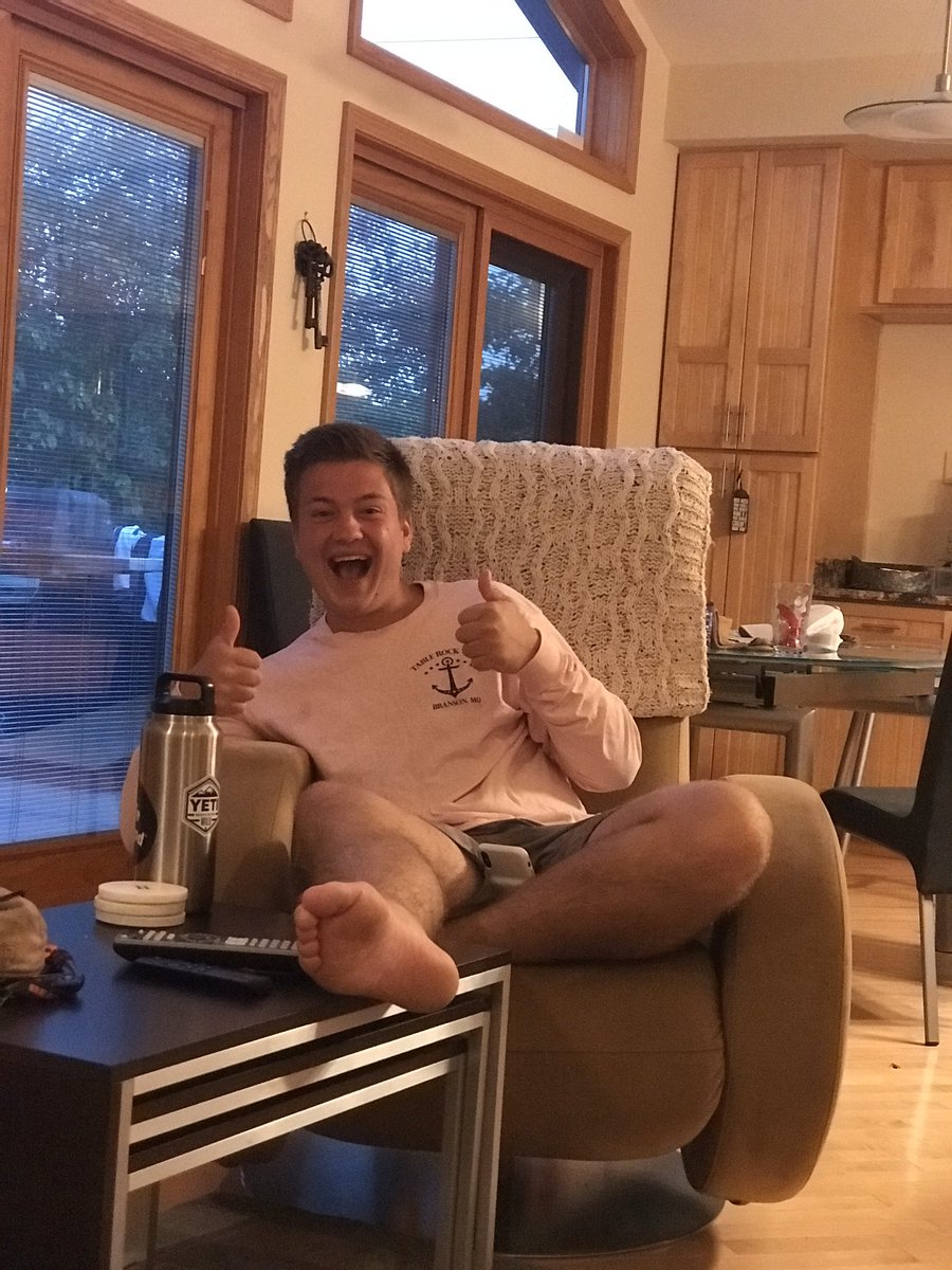 Kwilliamson_vii's tweet photo. Happiest of birthdays @jakehowicz Thank you for all the laughs and joy you bring everywhere you go, have the best day you deserve it #hellloo #basslake #TRUTH https://t.co/Hg8VcSTWfp