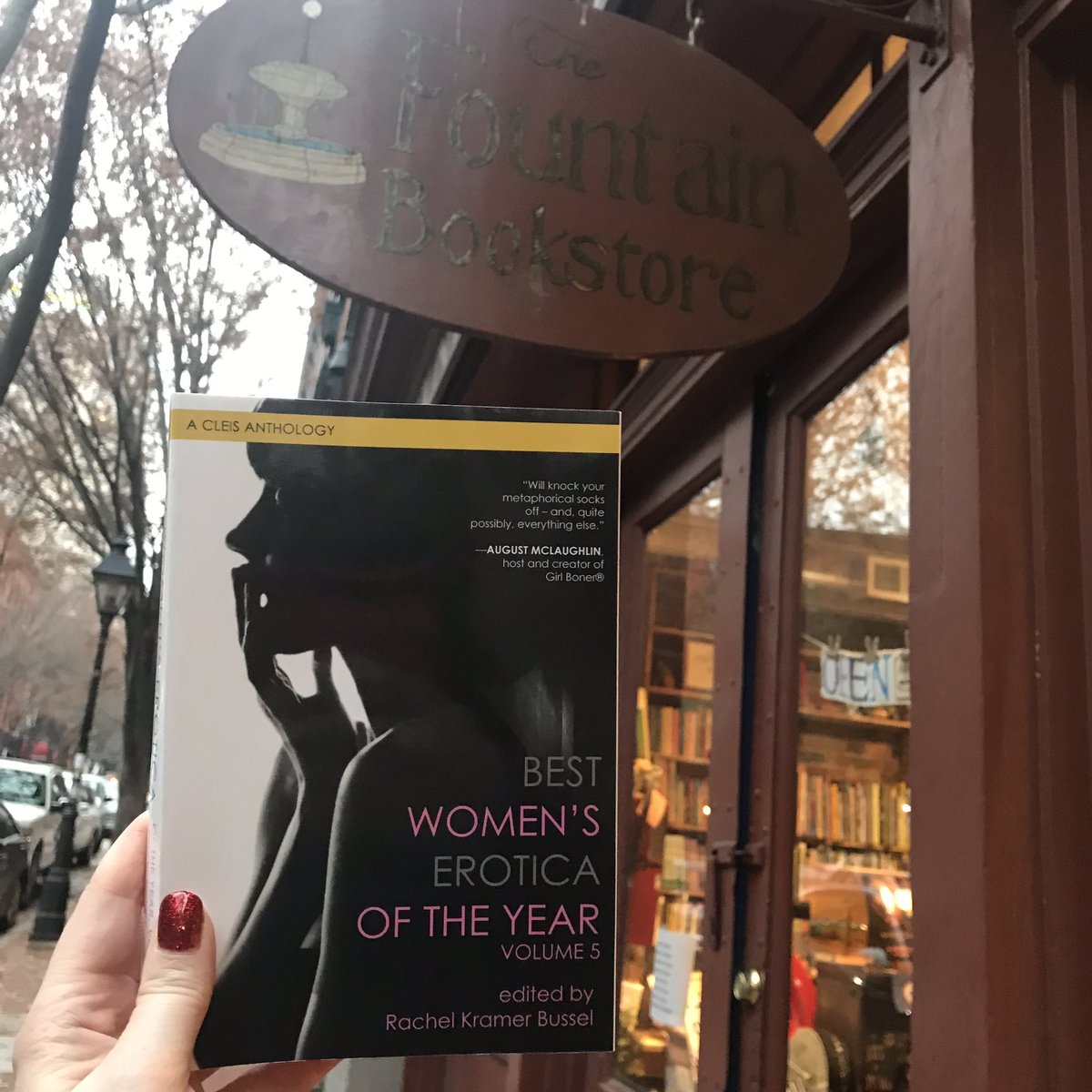 Fun fact: your local bookstore can order your favorite books, including Best Women’s Erotica of the Year, Volume 5! Editor @raquelita just picked up a copy at the wonderful @fountainbookstore in Richmond, Virginia! #shoplocal #indiesfirst #bestwomenserotica @indiebound