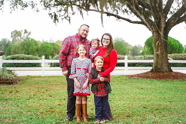 TheMooreDad's tweet photo. Annual Christmas Sunday Selfie. 
Merry Christmas from the Moores! •
•
•
#TheMooreFam #5Moore #family #alphashooters #sonya7iii #tripod https://t.co/5kjW85fqC1 https://t.co/Wx7bpD94Rs