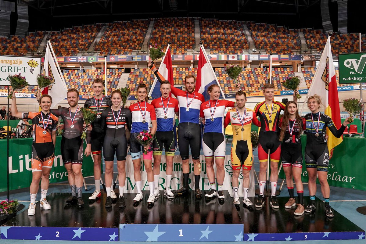 nkbaan's tweet photo. Wild en Van Schip naar Nederlandse titel omnium. Ook Daniek Hengeveld (junior-vrouwen) en Loe van Belle (junioren) veroverden het rood-wit-blauw op dit onderdeel.  

Lees het volledige bericht op: https://t.co/W0ZeQzf1le https://t.co/V6I6oyTQpL
