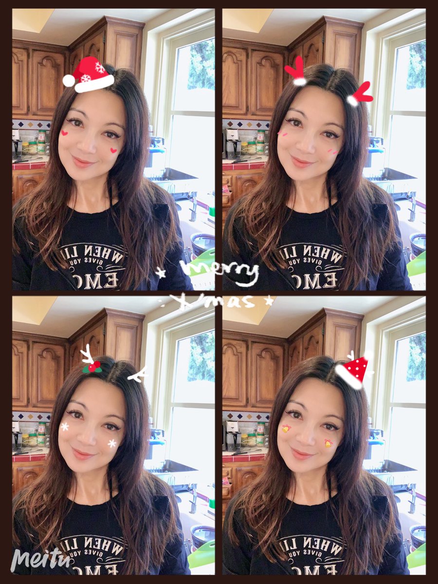 MingNa's tweet photo. Why do I talk about @therock today? Go follow me on my Instagram weneverbymingnawen and find out. 😘

I give a little pep talk to help you get thru the hectic days of the holiday season! Hohoho! 

IG: weneverbymingnawen 
🥰🥰🥰🥰🥰 https://t.co/4SZ0uaLJ0z