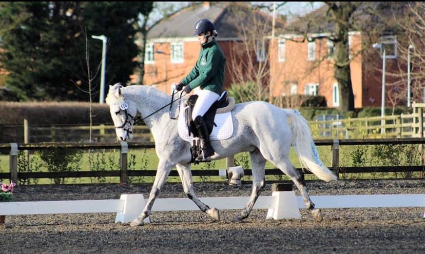 What a way to kick off mine and Hugo’s first <a href="/britishdressage/">British Dressage</a>     together! We won our #myquest test <a href="/PortRoyalEEC/">Port Royal EEC</a> with 70.51% and then went on to score 70.22% for the team! 
<a href="/TheMTCollection/">Mark Todd Collection</a> <a href="/GatehouseHats/">Gatehouse Hats</a> @CoversureYork