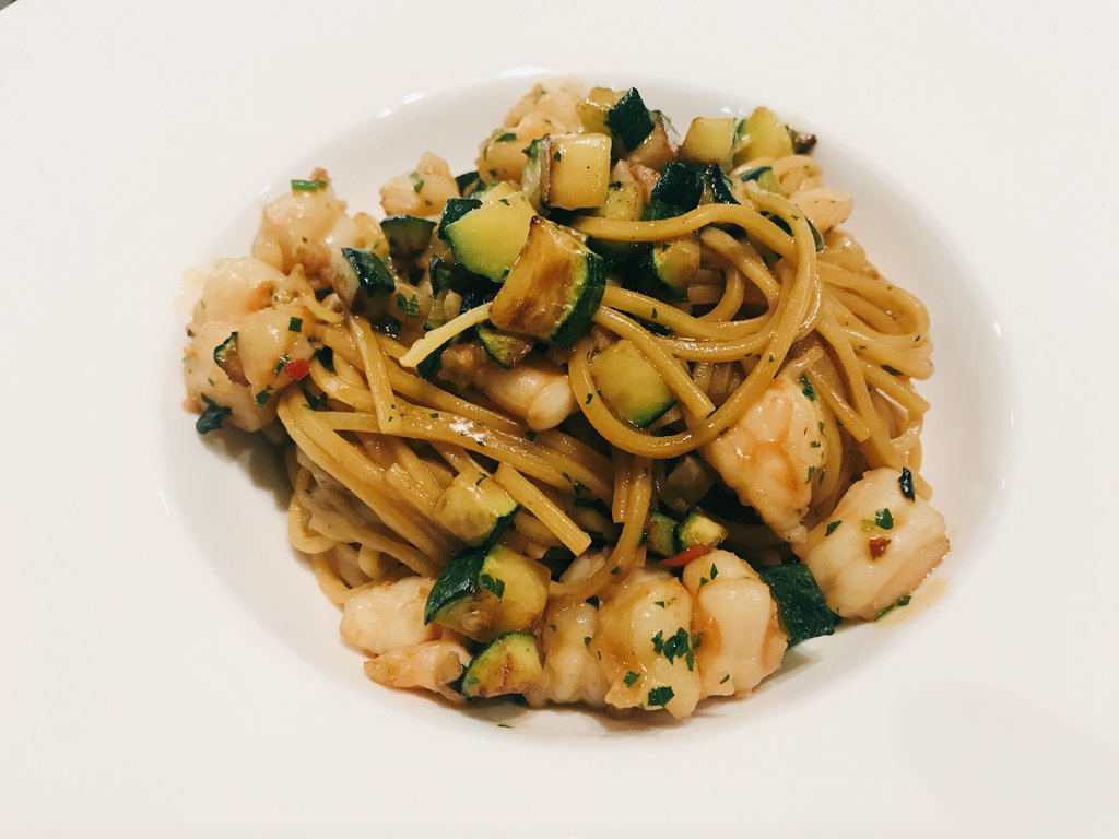 MichelinGuideUK's tweet photo. Tagliolini with shrimps and courgettes👌
Distinct Mediterranean influences at sleek #Concept13 at the top of the chic @VITKAC_Poland department store #Warsaw #Poland
https://t.co/E09VyqnGdf https://t.co/6aiMvzxYk9