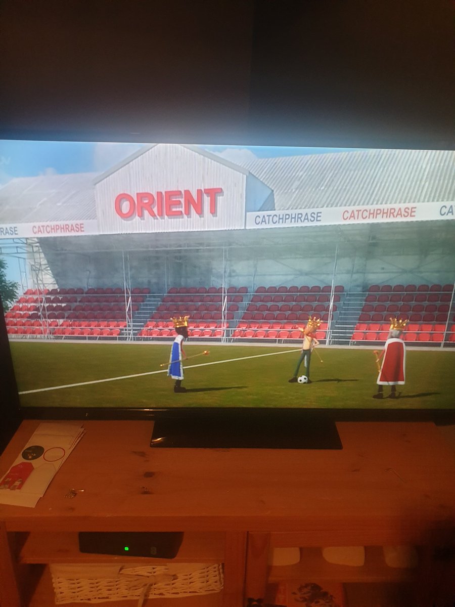 #Catchphrase using the mighty o's in their show #LOFC