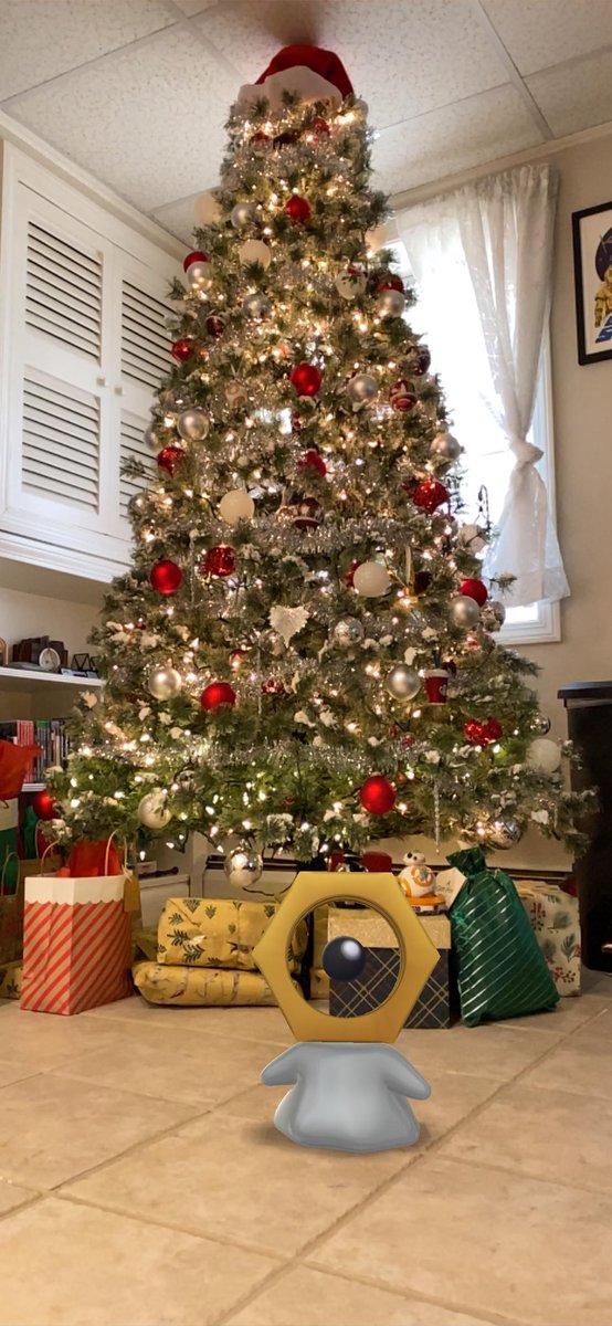 Deyvid_Rocha's tweet photo. ⁦@PokemonGoApp⁩ #PokemonGOBuddy that time of year 🎄🎁 https://t.co/cAmT2N0UG4