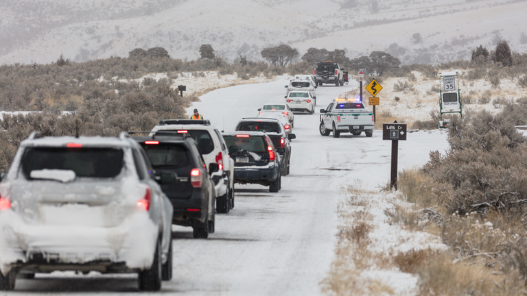 Are you and your rig prepared for unexpected snow storms this holiday season? Check out <a href="/fleetowner/">FleetOwner</a>'s guide to planning and preparing for unpredictable conditions, road closures and more. 

Learn more: fleetowner.com/industry-persp…