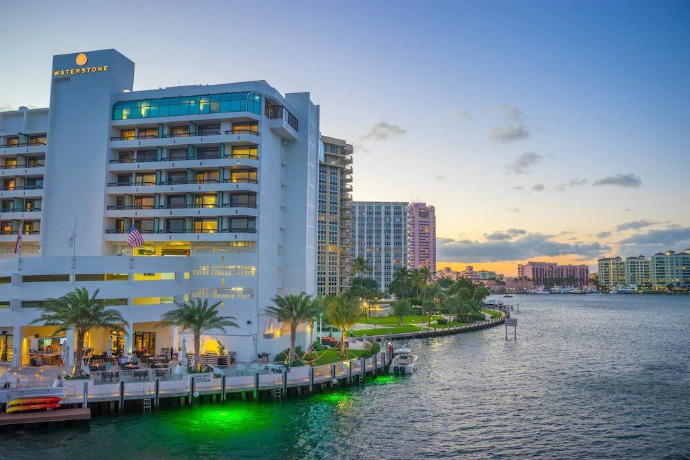 TriphopApp's tweet photo. The 33rd annual Boca Fest is coming!  Enjoy free admission to this outdoor art festival at the Town Center @craftfestivals.  While in town, discover waterfront views when you stay at Waterstone Resort &amp; Marina! https://t.co/FrfEy8KEt1
#artshows #artffestivals #Boca #triphoptravel https://t.co/wIDqMcJZ83